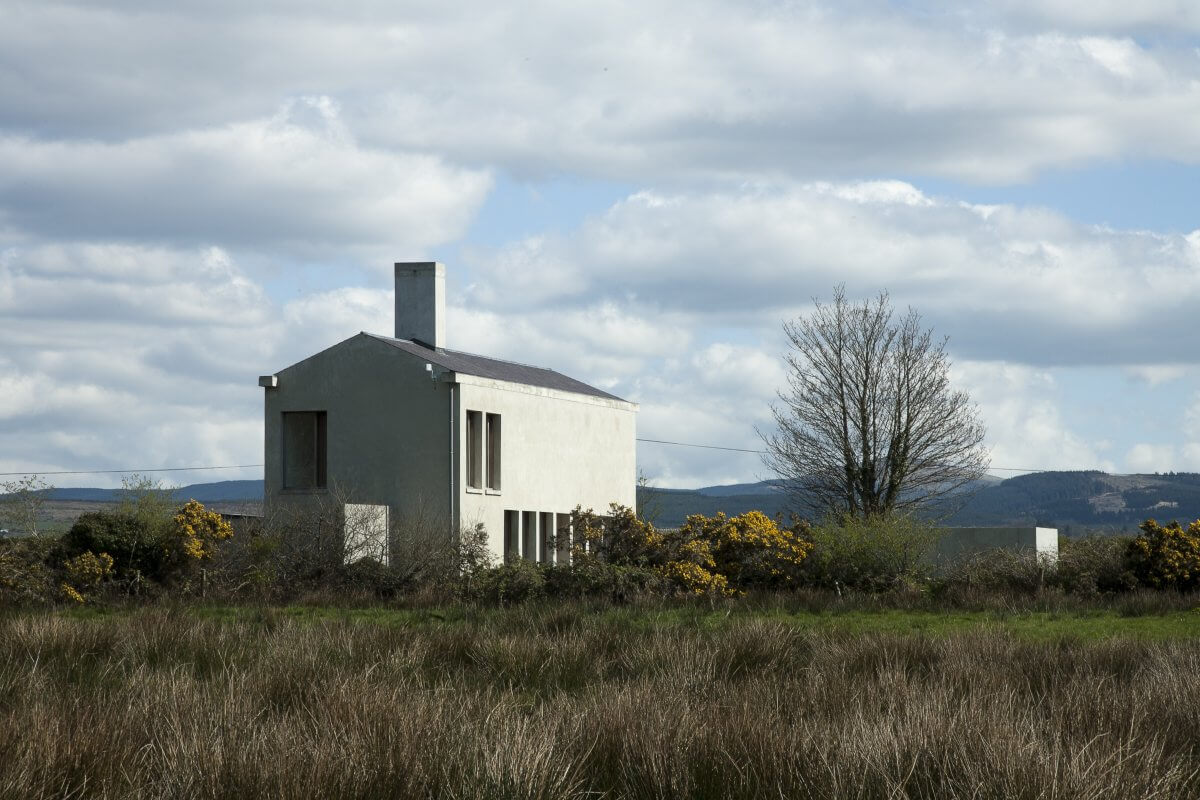 Steve Larkin Architects - Baile-Eamoinn-3.-House-in-Landscape (photo© alice clancy)