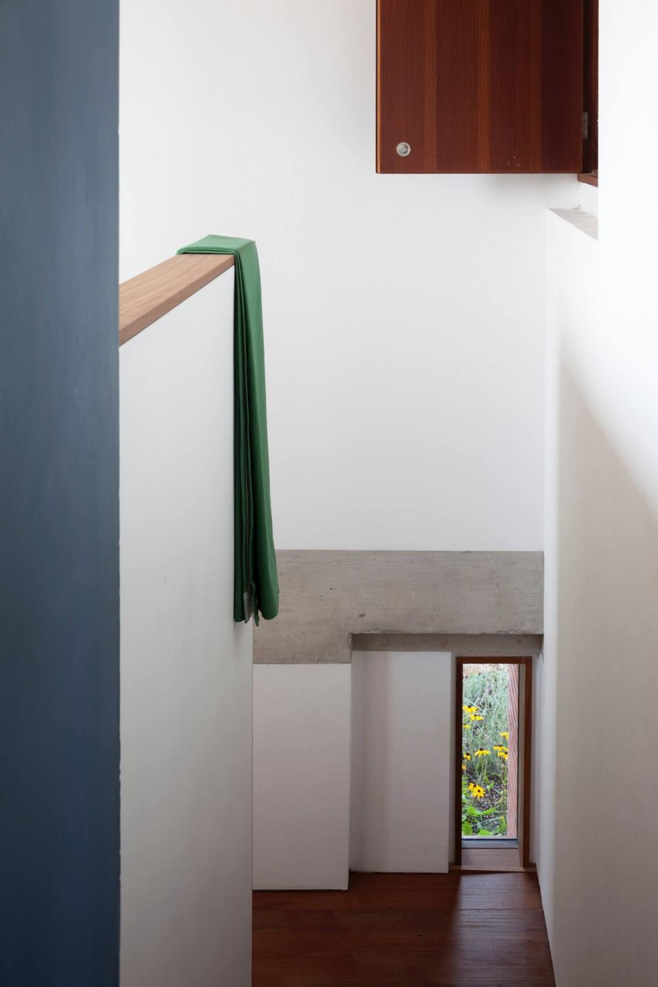 Kimmage - Stairwell 12 © Alice Clancy